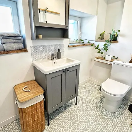 Chic Au Style Retro Moderne Appartement Saint-Genix-sur-Guiers